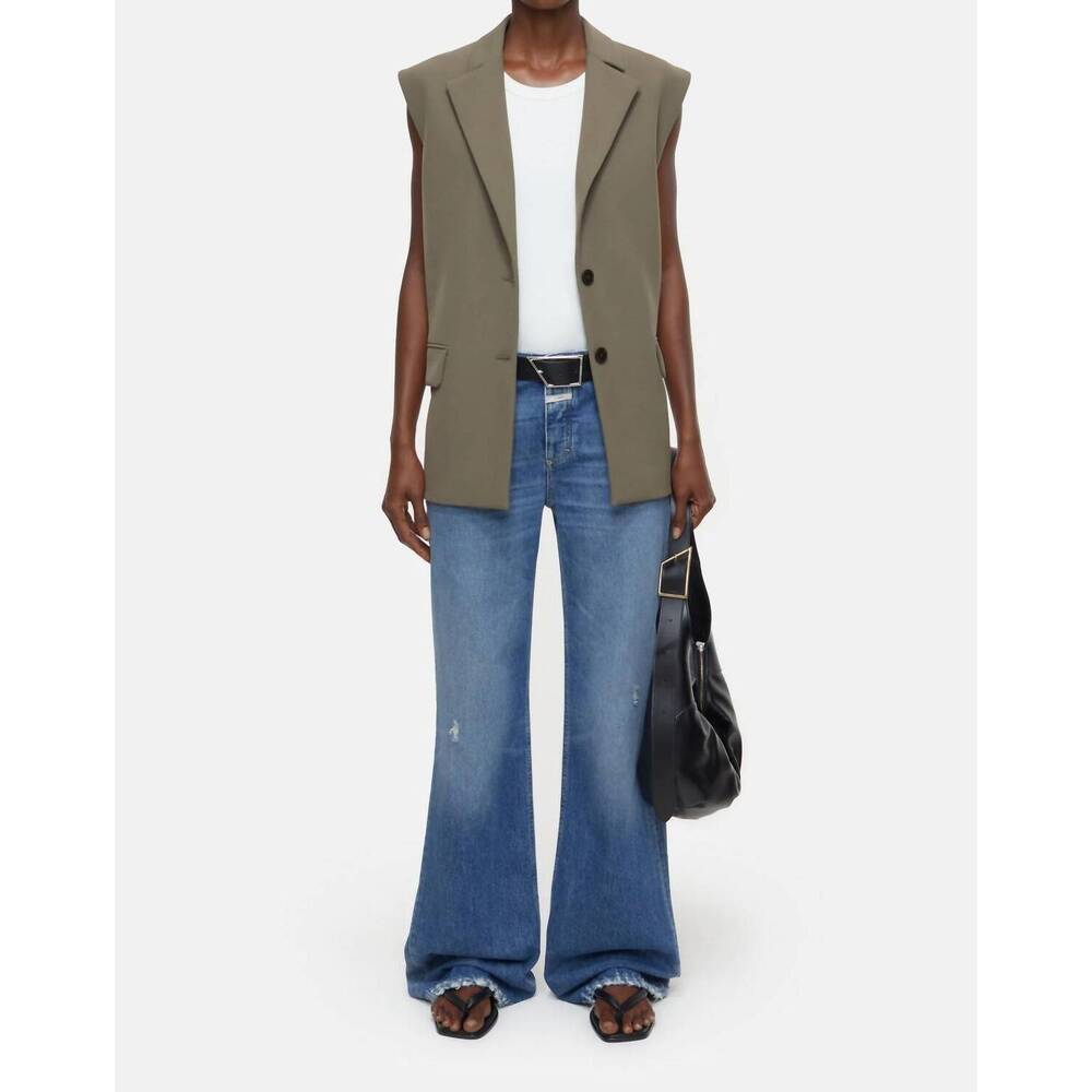 NEW CLOSED gillan slim flared denim jeans in mid blue